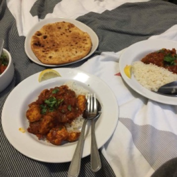 Chicken madras and naan